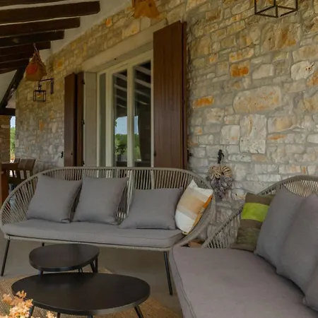 Nona Kapona By Interhome *